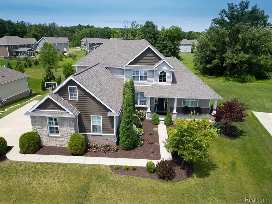 2531 Walnut View, Howell, MI 48855 - #2