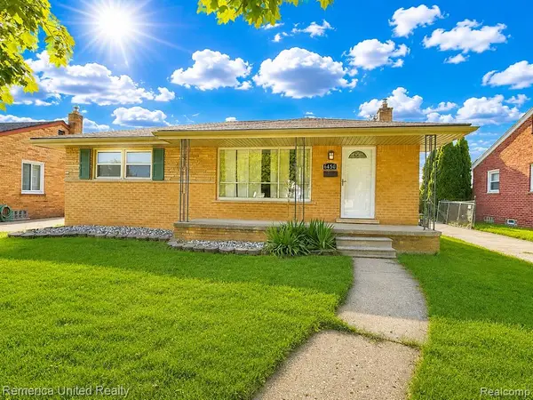 6450 Golfview, Garden City, MI 48135