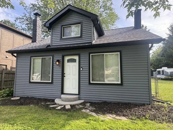 28150 Hiller, Harrison Twp, MI 48045