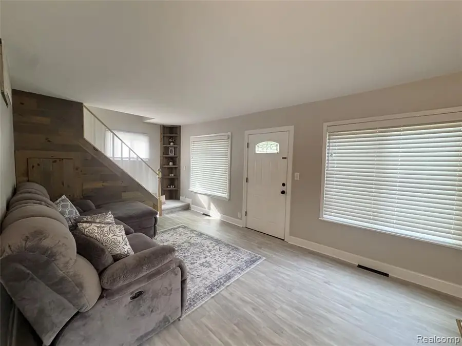28150 Hiller, Harrison Township, MI 48045 - #3