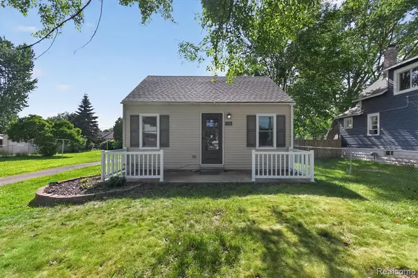 1446 Norris, Westland, MI 48186
