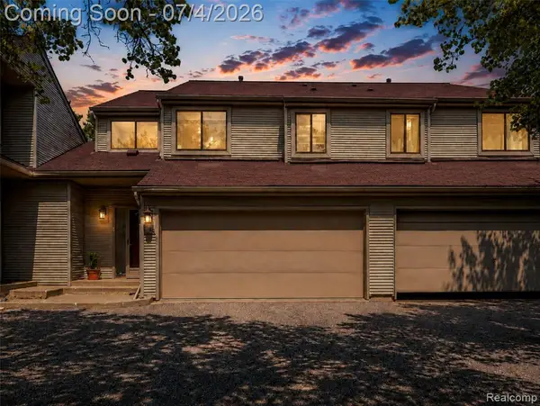 754 Ashley, Rochester Hills, MI 48307