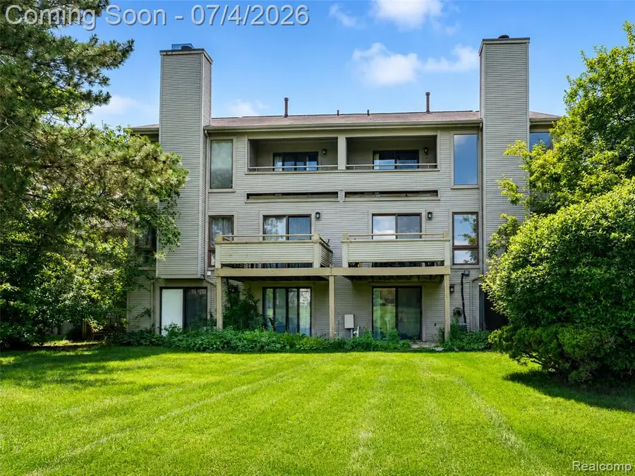 754 Ashley, Rochester Hills, MI 48307 - #2