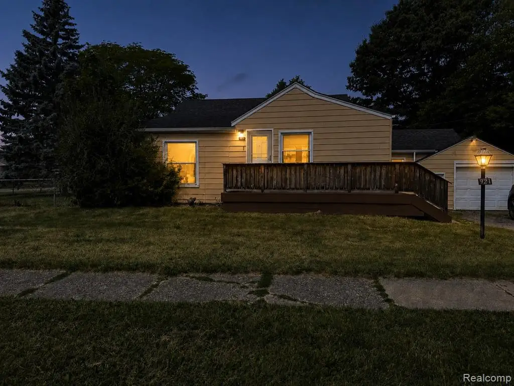 921 Venoy, Garden City, MI 48135 - #1