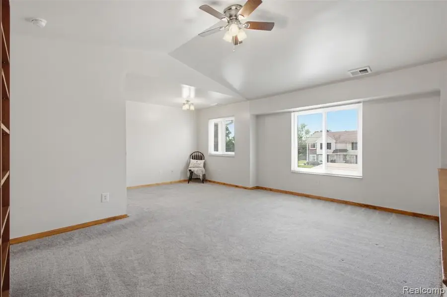 17447 Utica Oaks, Roseville, MI 48066 - #3