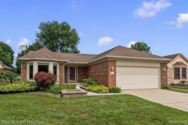 1776 Hillman, Troy, MI 48083