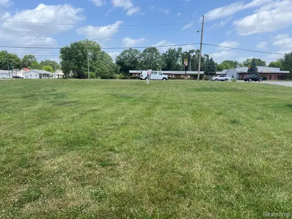 1680 E Michigan, Ypsilanti, MI 48198