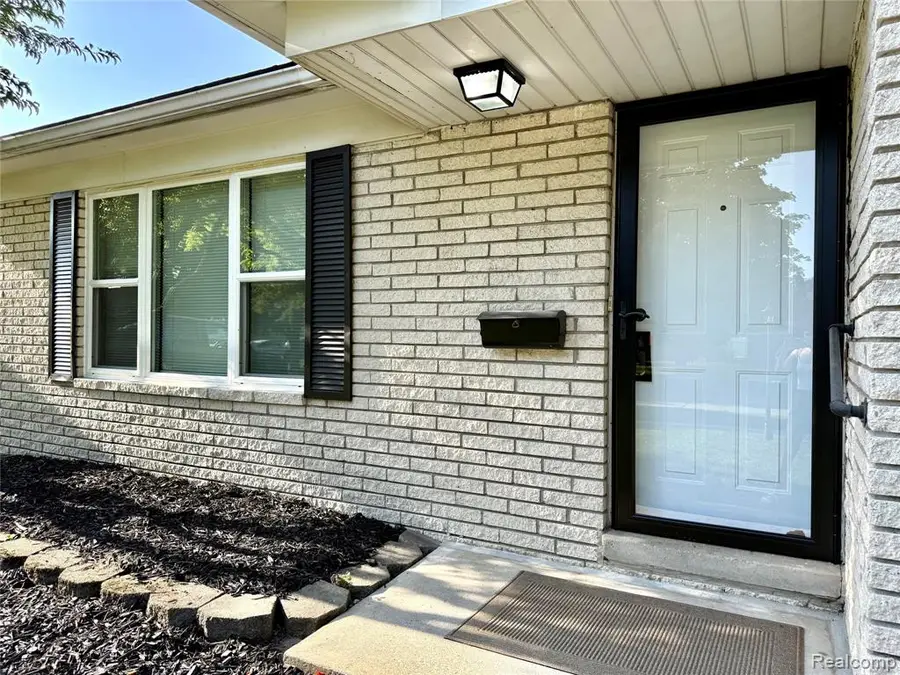39909 Lynn, Canton, MI 48187 - #2