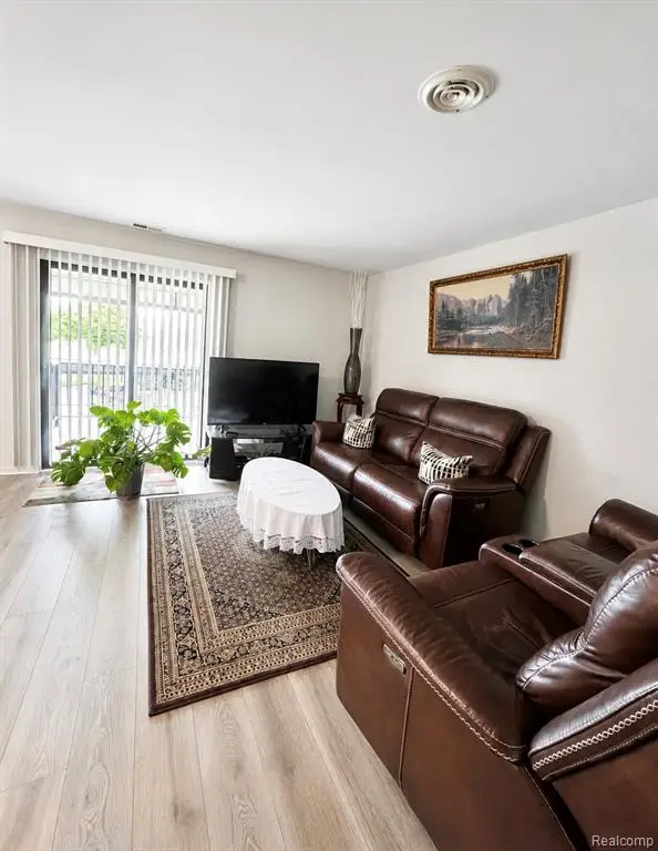 29838 Utica #25, Roseville, MI 48066 - #3