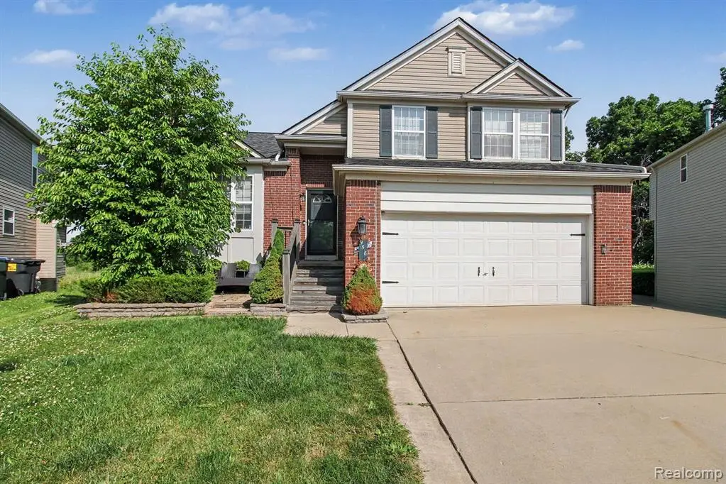 956 Callaway, Howell, MI 48843 - #1