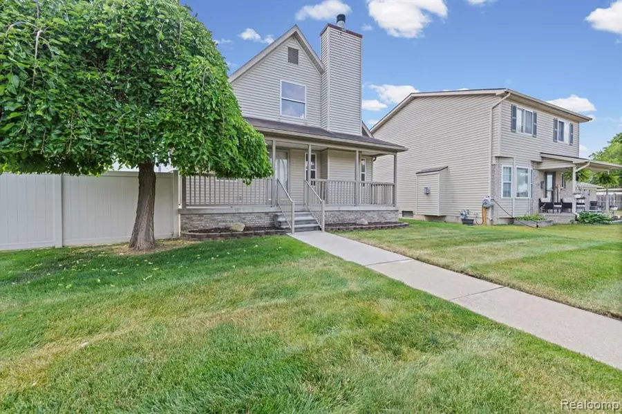 941 Pine, Wyandotte, MI 48192 - #3