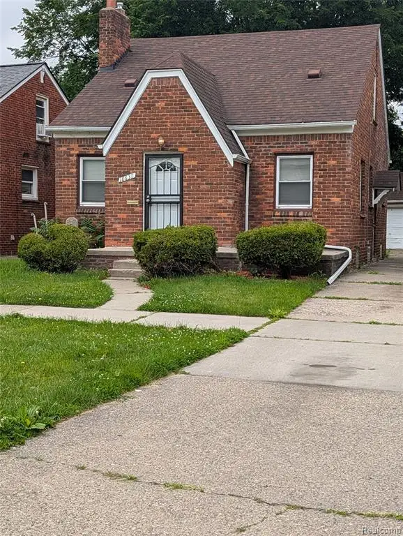 18631 Albion, Detroit, MI 48234