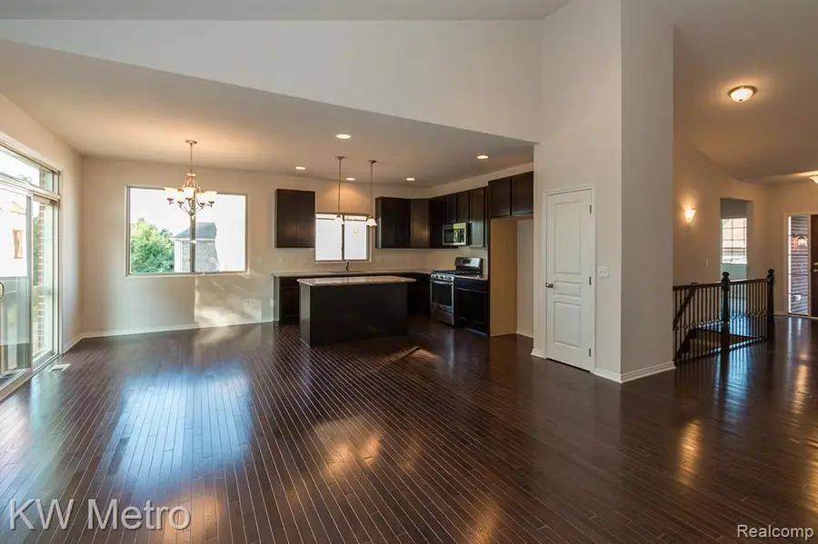 34632 John Bartley Circle, Sterling Heights, MI 48310 - #3