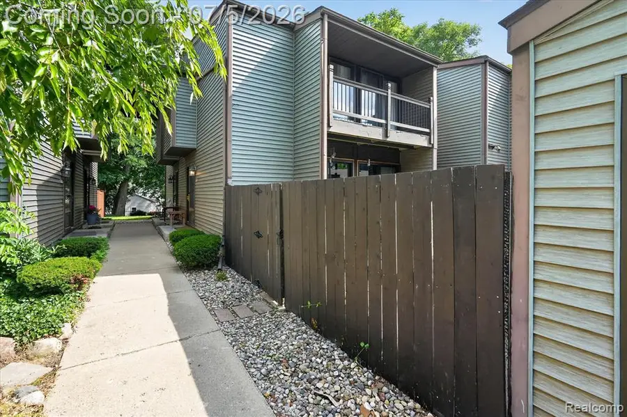 524 W Rockwell, Fenton, MI 48430 - #2
