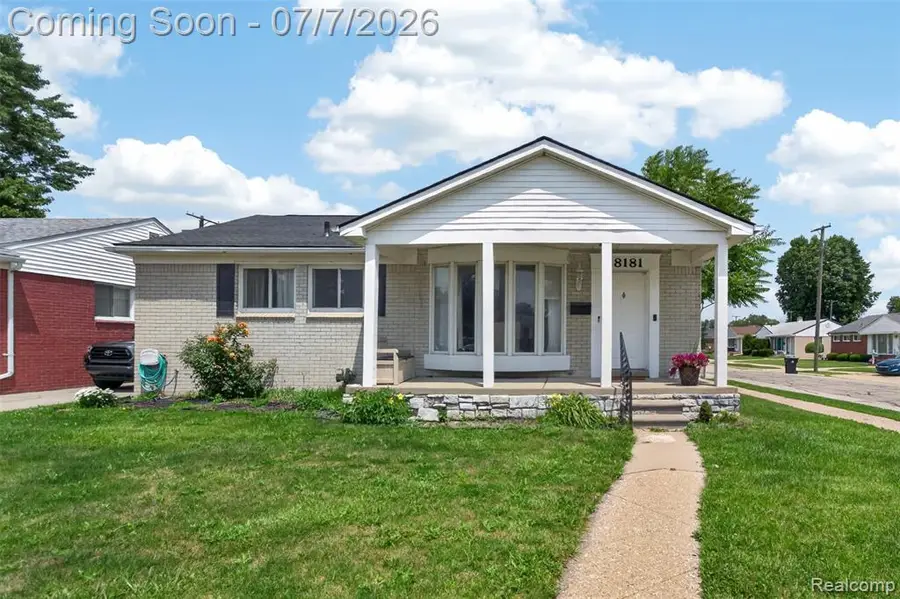 18181 Buckhannon, Roseville, MI 48066 - #2