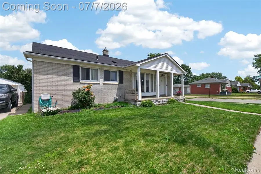 18181 Buckhannon, Roseville, MI 48066 - #3