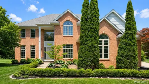 45896 Lathum, Novi, MI 48374