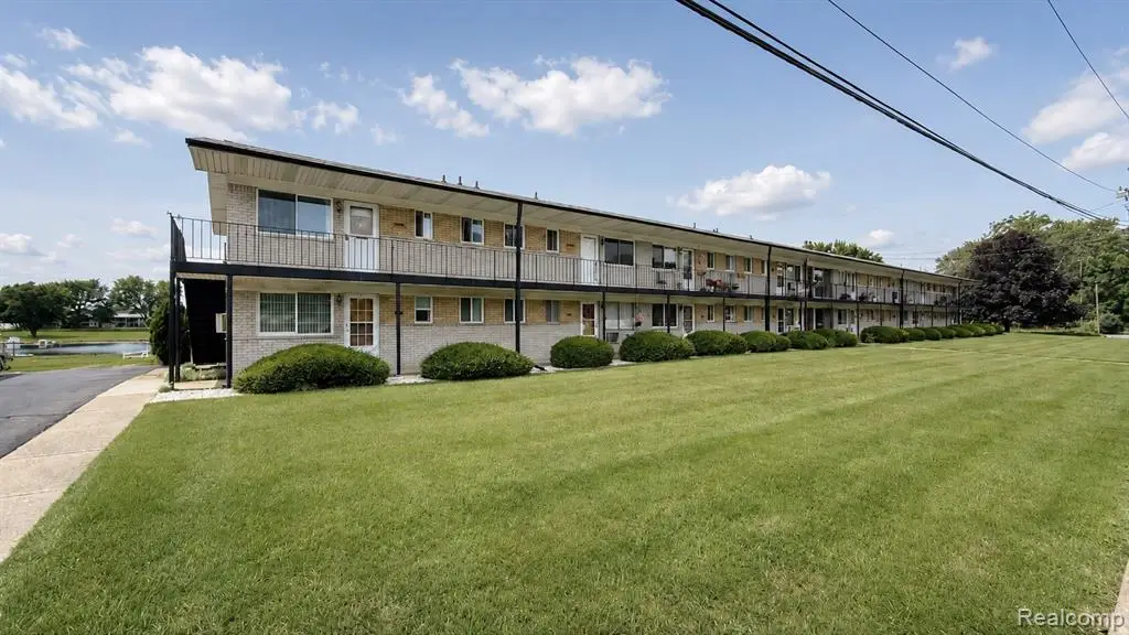 26945 Milford #34, South Lyon, MI 48178 - #1