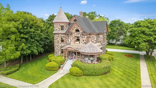 303 S State, Alpena, MI 49707