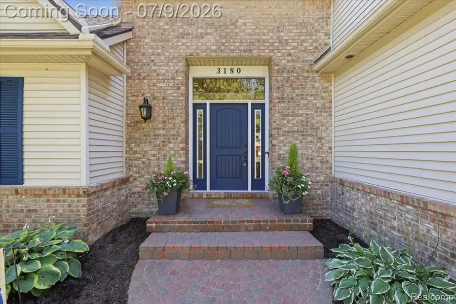 3180 Viking, Walled Lake, MI 48390 - #2