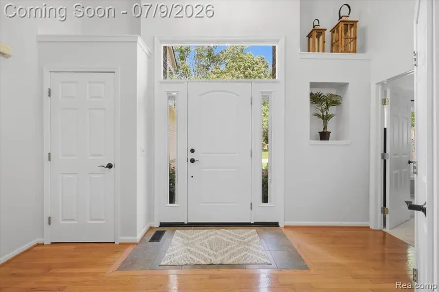 3180 Viking, Walled Lake, MI 48390 - #3