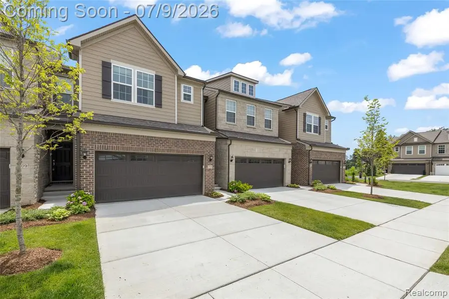 208 Addison, Walled Lake, MI 48390 - #2