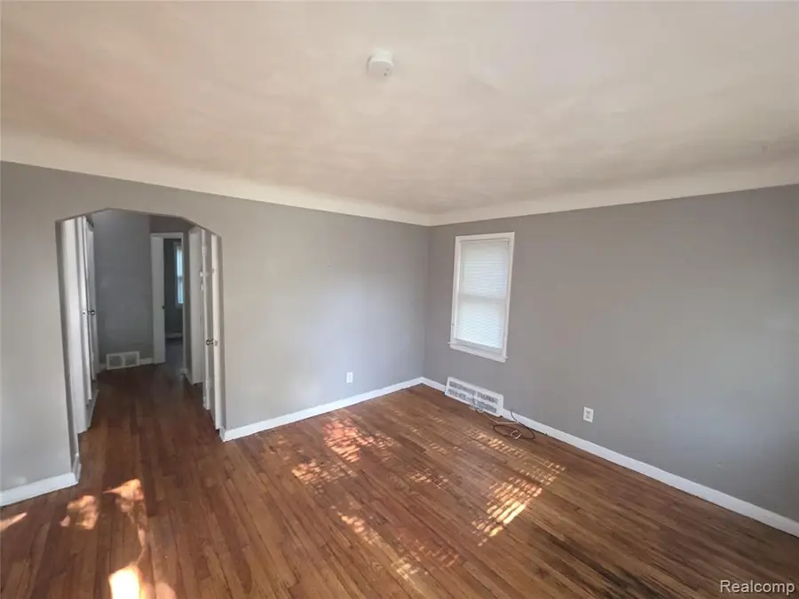 9025 Burt, Detroit, MI 48228 - #2