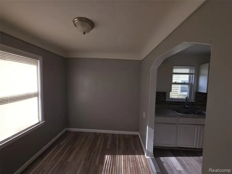 9025 Burt, Detroit, MI 48228 - #3