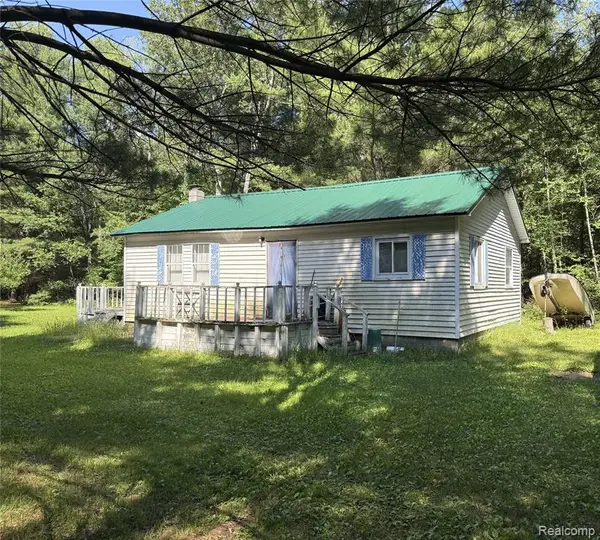 1501 Michael, Alger, MI 48610