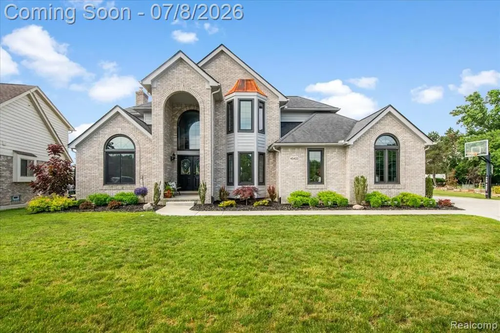 45433 Indian Creek, Canton, MI 48187 - #1