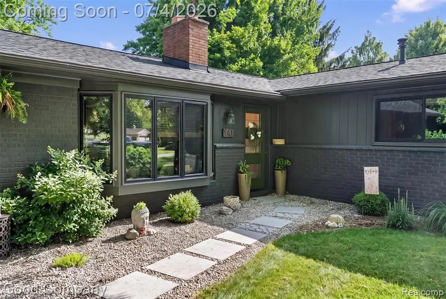 141 Nesbit, Rochester Hills, MI 48309 - #2