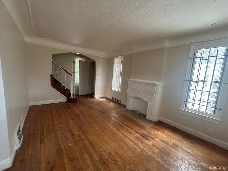 13067 Wade, Detroit, MI 48213 - #2