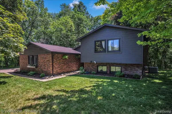 5067 Algonquin, Clarkston, MI 48348