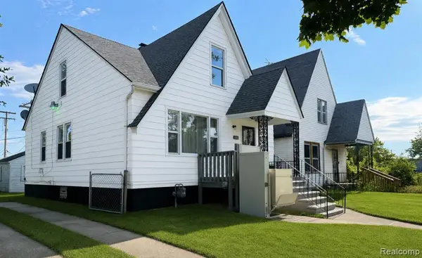 6023 Casmere, Hamtramck, MI 48212