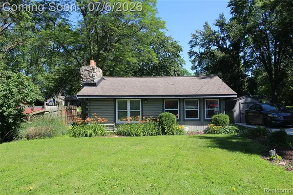 11144 Beryl, White Lake, MI 48386
