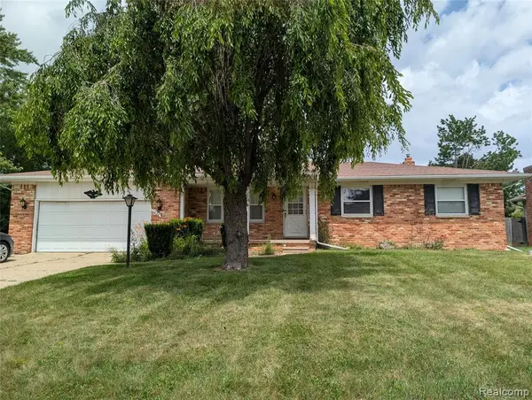 1444 Knollridge, Flint, MI 48507