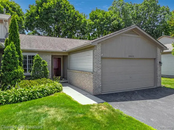 35533 Dove #24, Westland, MI 48185