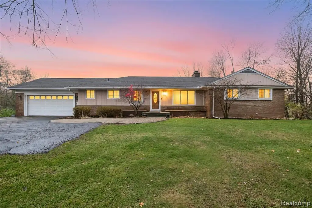 30609 Inkster, Franklin, MI 48025 - #1