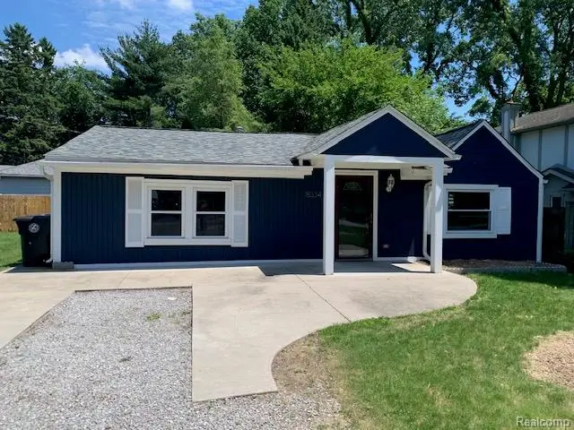 18334 Irving, Livonia, MI 48152 - #1