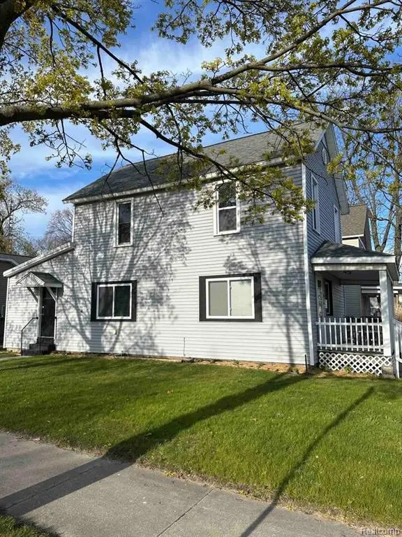 310 W Court, Ludington, MI 49431 - #2