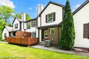196 Barrington, Lake Orion, MI 48360