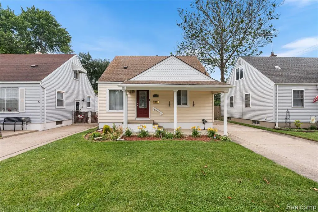 29510 John J, Roseville, MI 48066 - #1