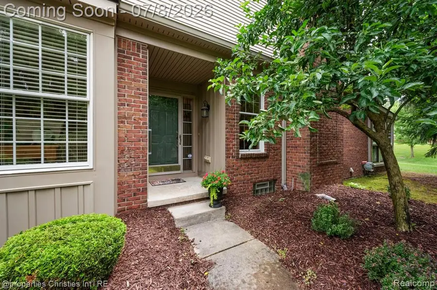 1946 Dunham, Rochester, MI 48306 - #3