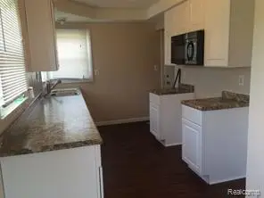 30057 Spring Arbor, Inkster, MI 48141
