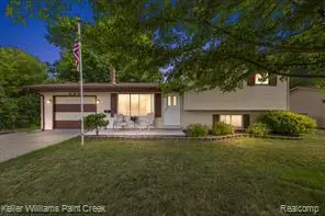 550 E Clark, Davison, MI 48423
