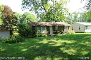38550 Superior, Romulus, MI 48174