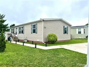 17096 Detroiter Ave, Davisburg, MI 48350