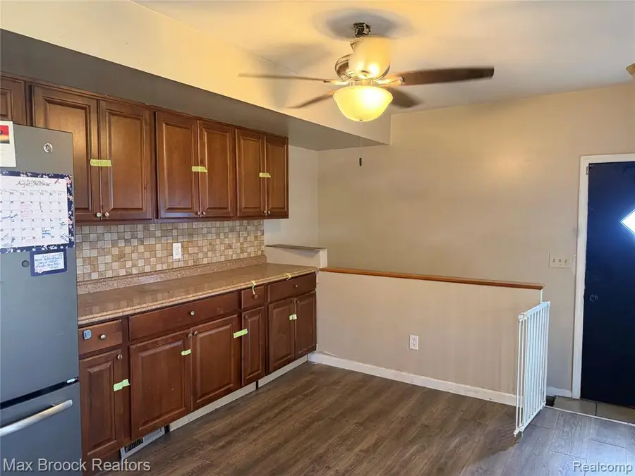 7094 Jenerous, Center Line, MI 48015 - #3
