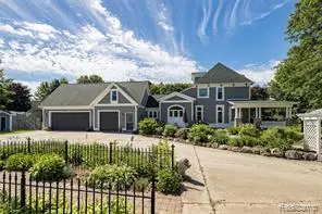 3839 Shamrock, Lapeer, MI 48446