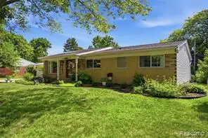 4844 Whitlow, Commerce Township, MI 48382 - #2